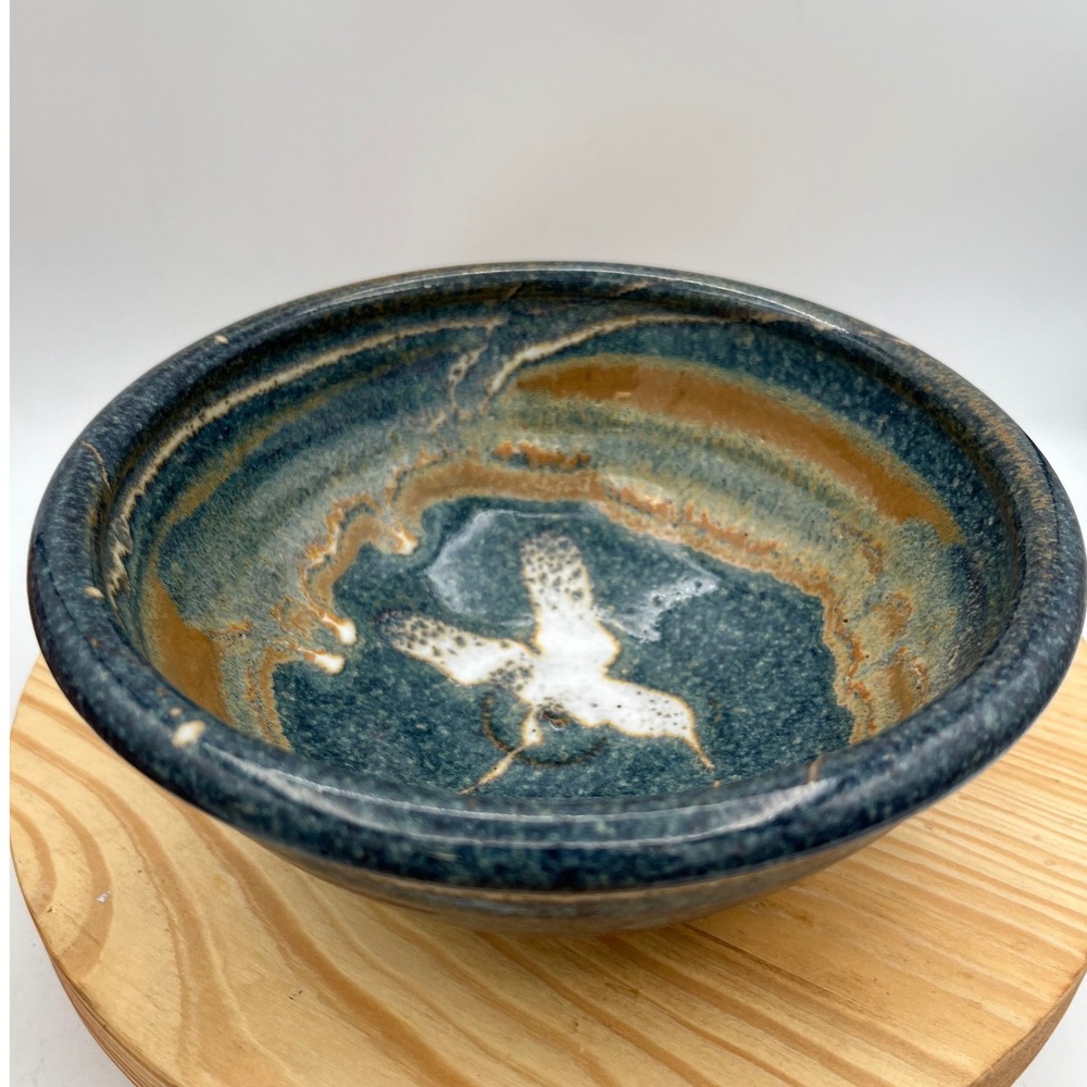 Vtg Studio Art Pottery Hummingbird Bowl Blue Tenmoku Glaze Chawan
Signed rustic